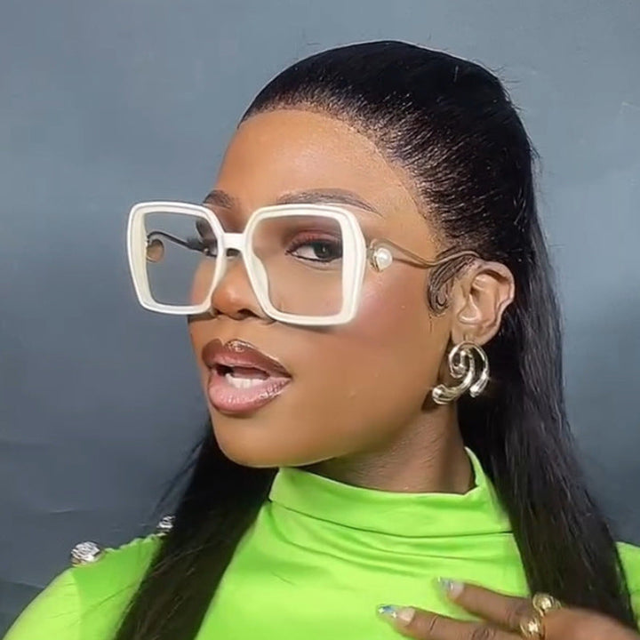 Women's fashionable square glasses with elegant metal frame and unique accents Kalsten