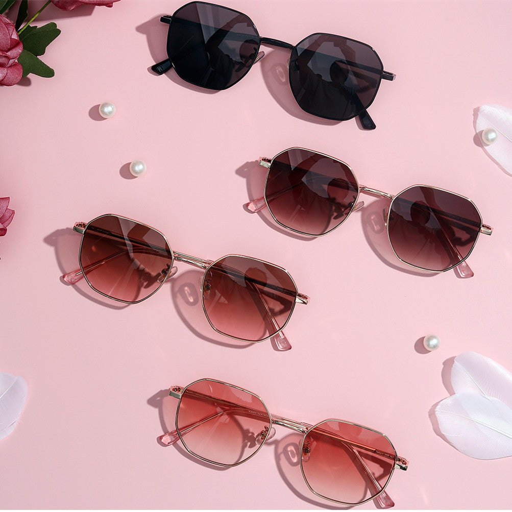 Women's fashionable sunglasses with oval frame and polarized lenses Kalsten