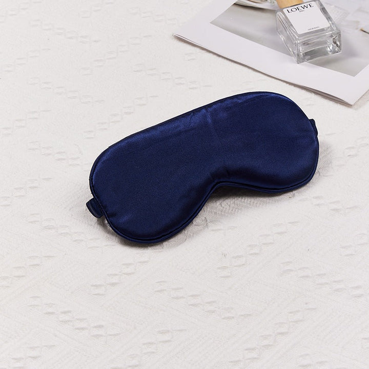 Women's ergonomic sleep mask made of satin-like material with contoured eye area Kalsten