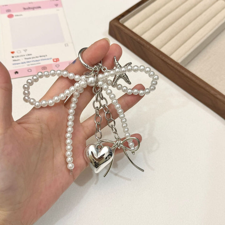 Pearl and Bow Charm Keychain Kalsten