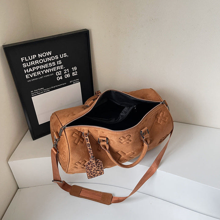 Sporty travel bag with trendy design and practical compartments Kalsten