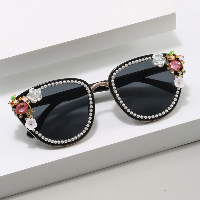 Ladies Glamorous Cat-Eye Sunglasses with Floral Decorations Kalsten