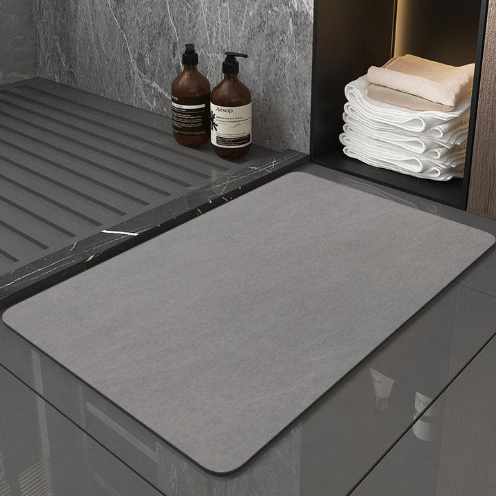 Soft and Absorbent Bathroom Mat Kalsten