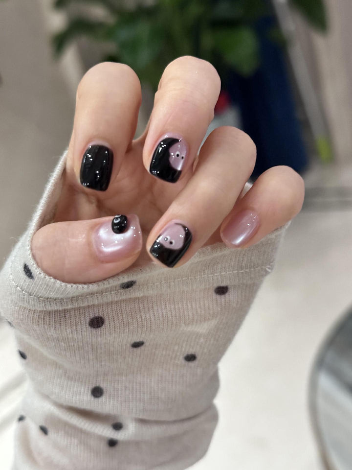 Artificial nails with modern geometric designs Kalsten