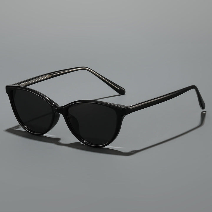 Women's Cat-Eye Sunglasses with Stylish Accents Kalsten