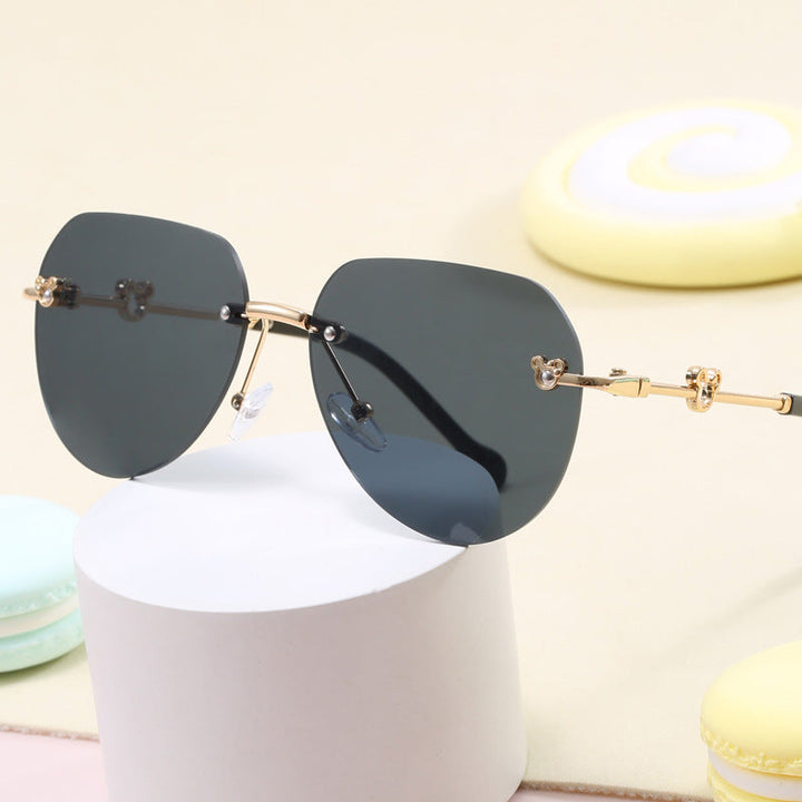Women's lightweight geometric sunglasses with unique frame and mirrored lenses Kalsten