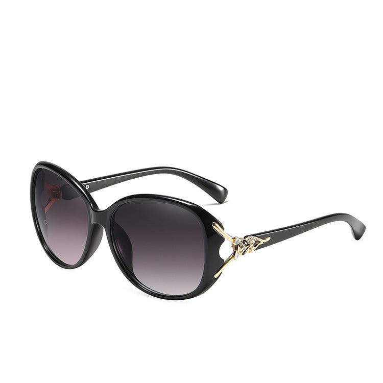 Women's Cat-Eye Sunglasses with Luxurious Golden Accents Kalsten