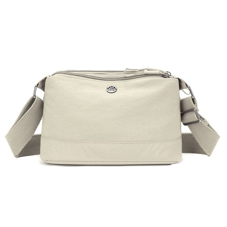 Shoulder bag with adjustable carrying strap and intelligent compartment system Kalsten
