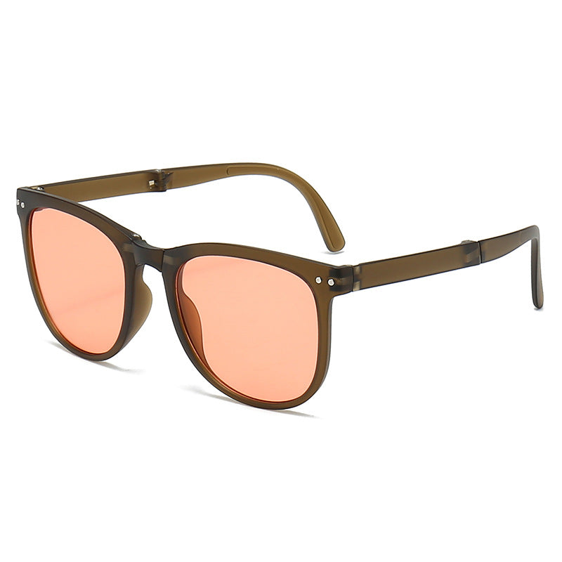 Ladies trendy sunglasses with multifaceted frame Kalsten
