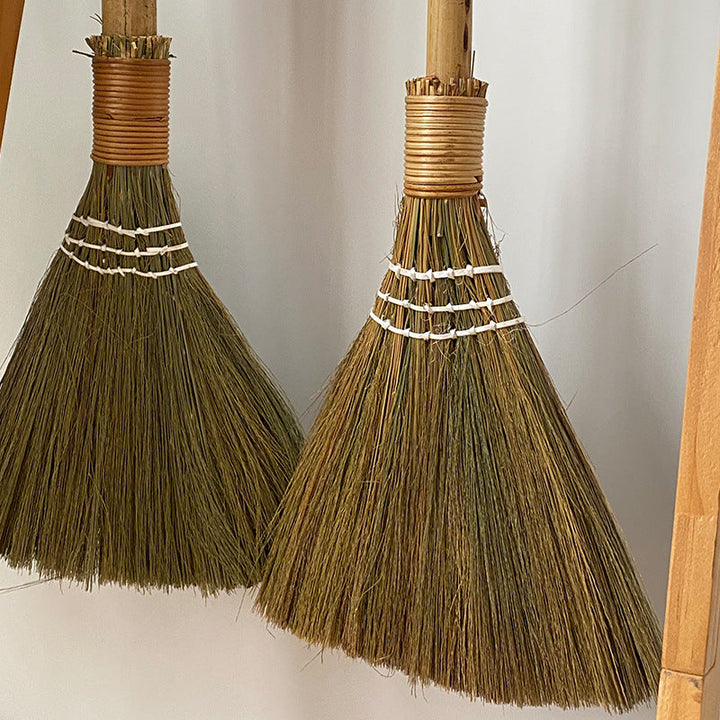 Women's Hand-Woven Broom Kalsten