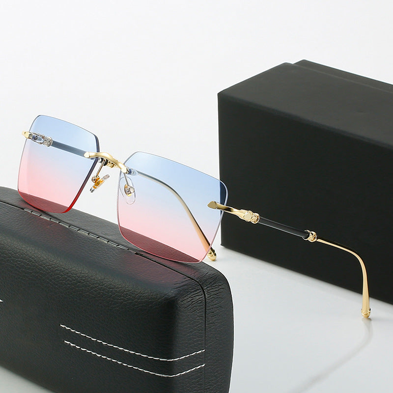 Women's fashionable sunglasses with square frame and luxurious accents Kalsten