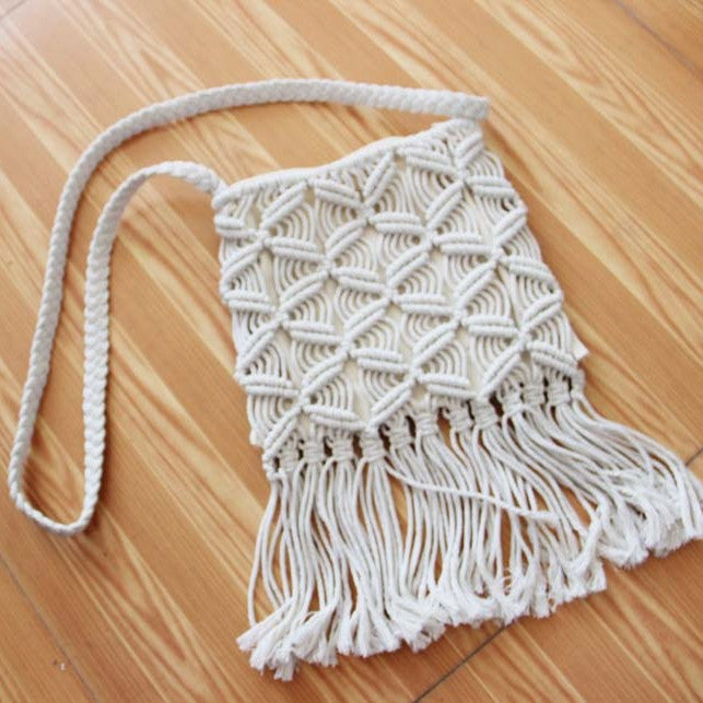 Hand-knotted macrame bag with fringes Kalsten