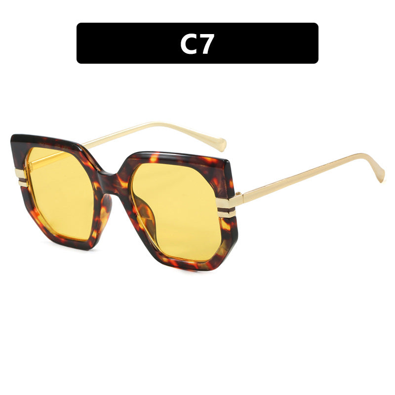 Women's geometric sunglasses with luxurious gold frame and polarized lenses Kalsten