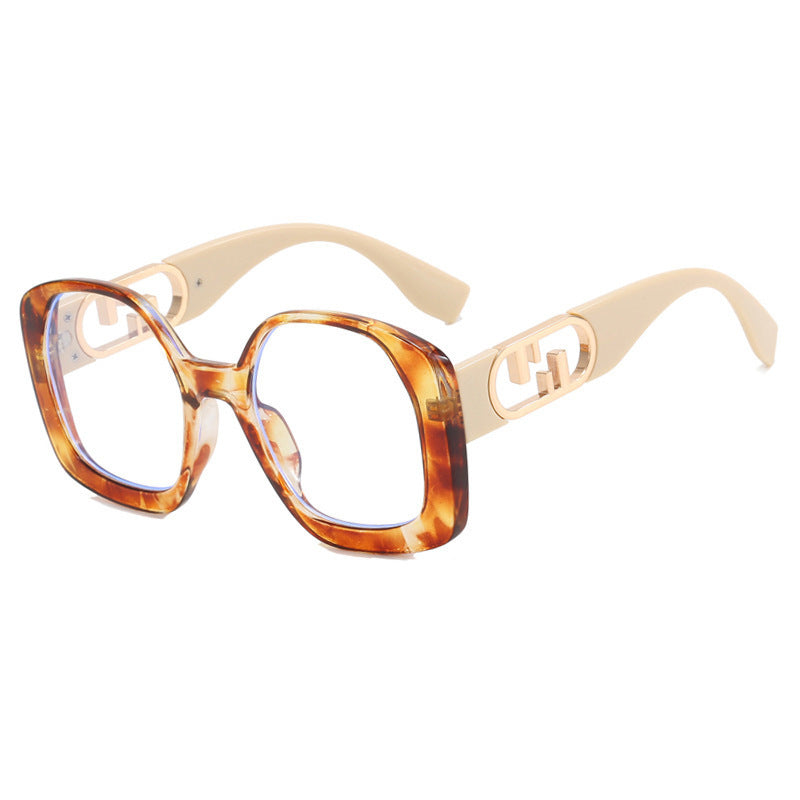 Women oversized sunglasses with extravagant geometric frame and elegant accents Kalsten