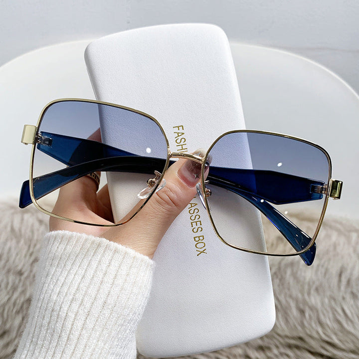 Women stylish square sunglasses with curved frame Kalsten