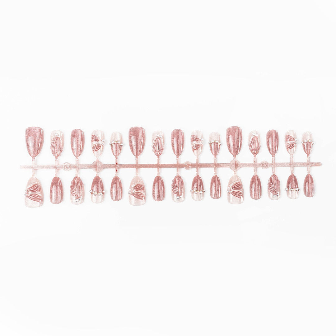 Elegant Detailed Press-On Nail Set with Stylish Accents Kalsten