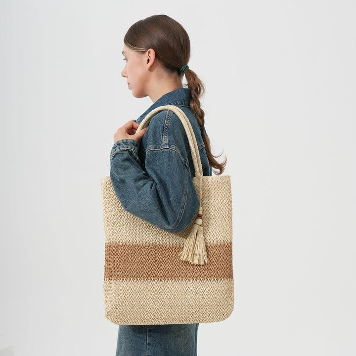 Exclusive and Handmade Beach Bag with Fringes Kalsten