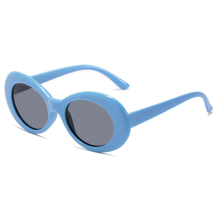 Ladies retro-inspired sunglasses with an elegant, oval frame Kalsten