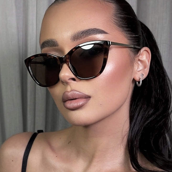 Ladies elegant Cat-Eye sunglasses with high-quality frame and UV protection Kalsten