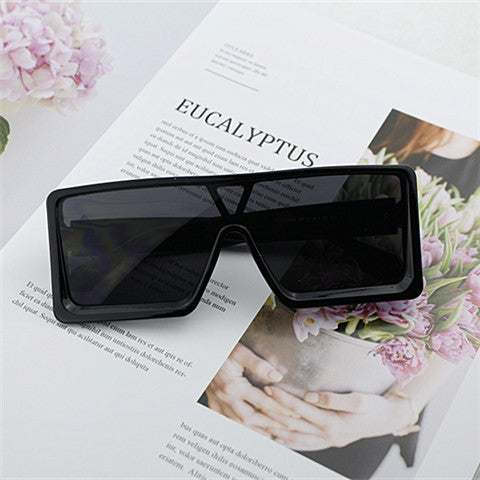 Women's Oversized Sunglasses in Avant-Garde Design Kalsten