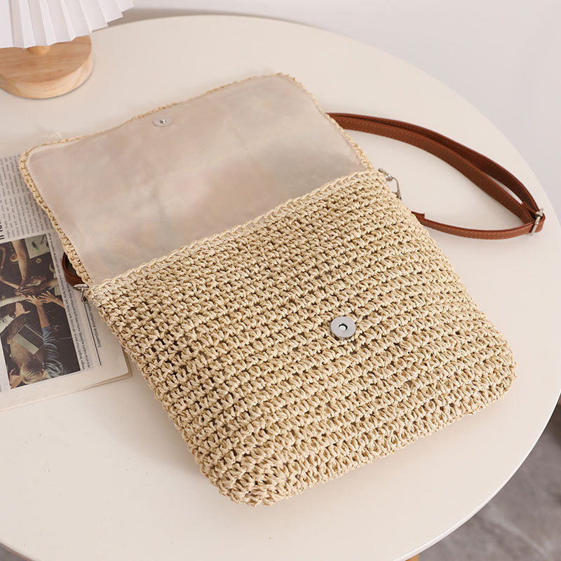 Fashionable shoulder bag with colorful crochet pattern Kalsten