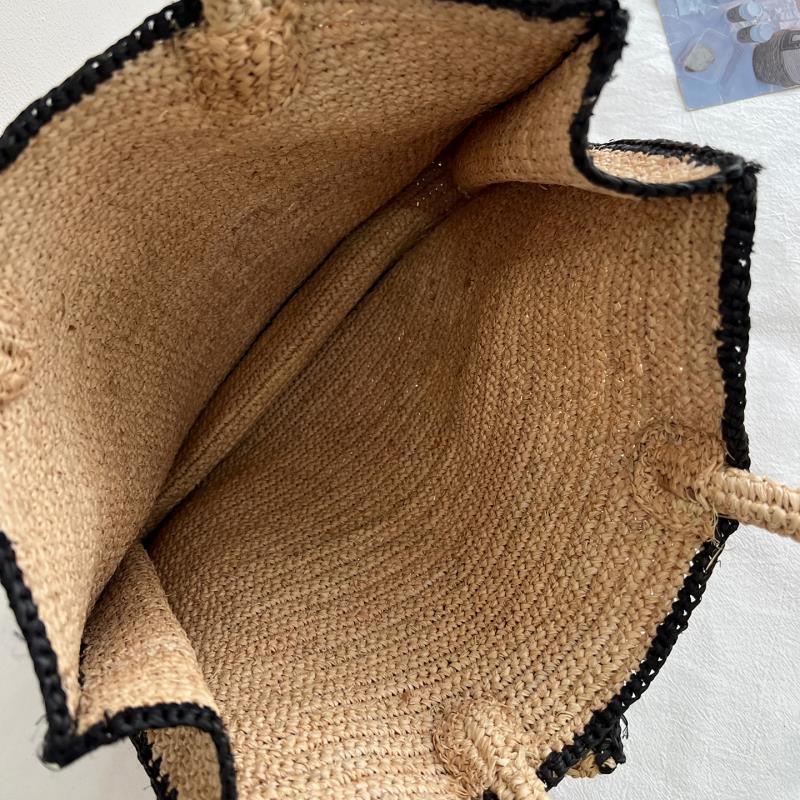 Handcrafted knitted bag with floral design Kalsten