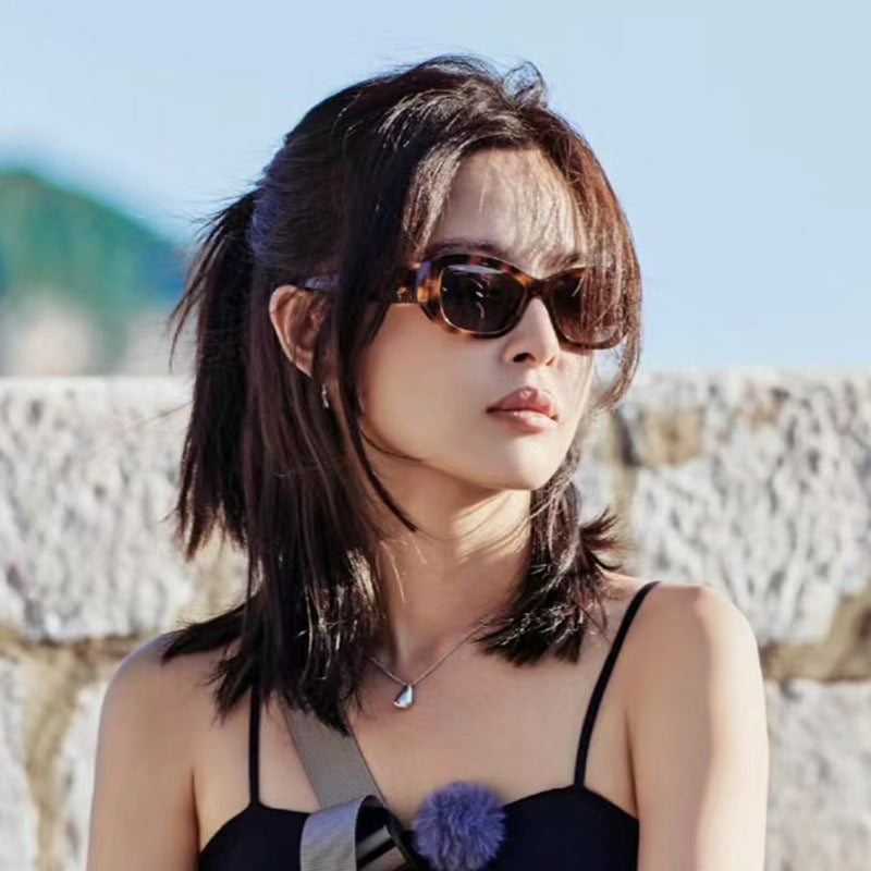 Women's Cat-Eye Sunglasses with Modern Frame and Increased Comfort Kalsten