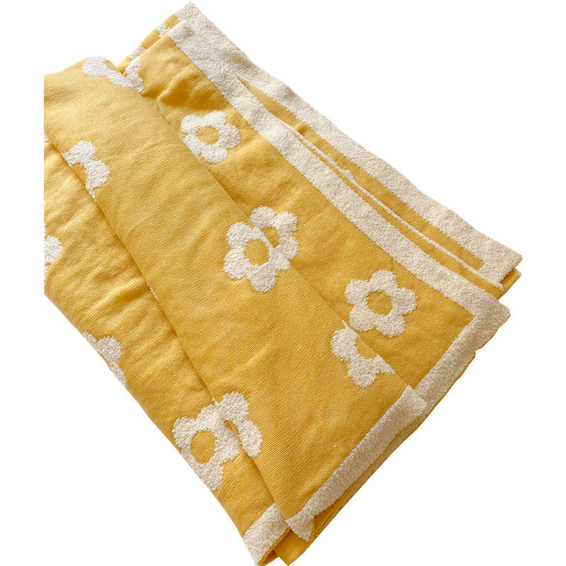 Unisex Cozy Blanket with Floral Design Kalsten