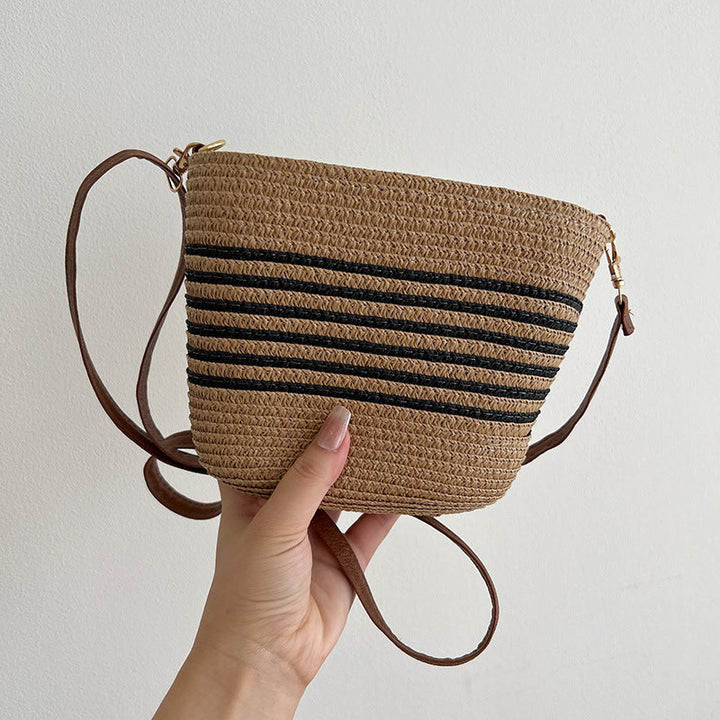 Handcrafted Straw Bag with Modern Design Kalsten