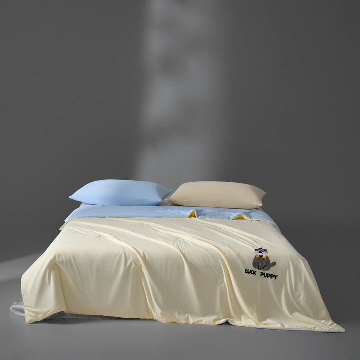 Ladies cozy microfiber blanket with cheerful pattern Kalsten