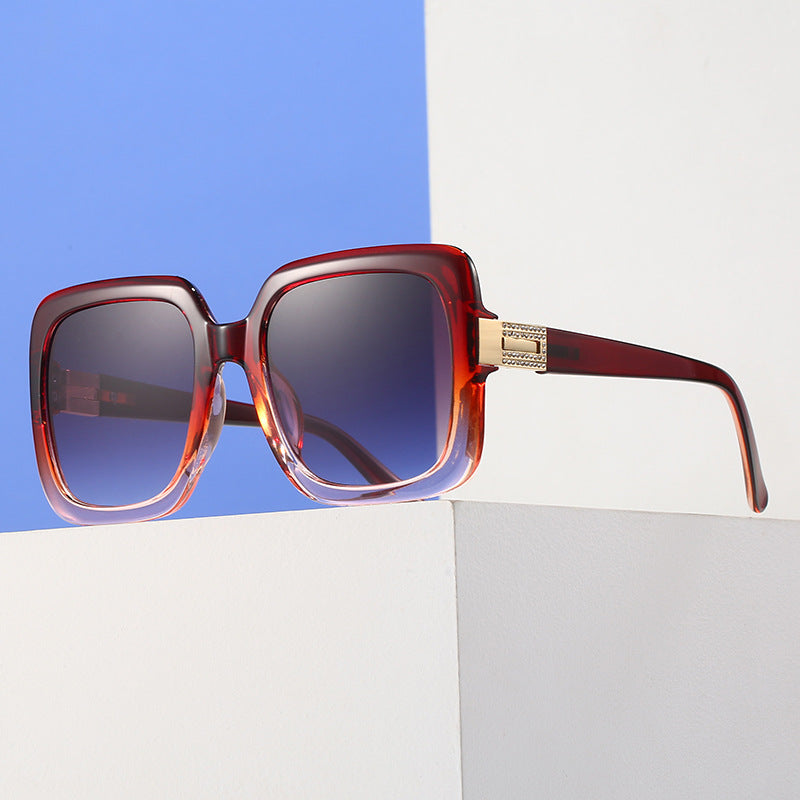 Women's elegant oversized sunglasses with luxurious metal accents Kalsten