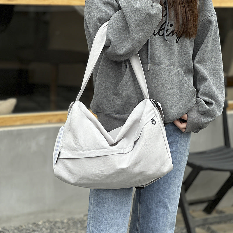 Multifunctional Sports Bag with Ergonomic Design Kalsten