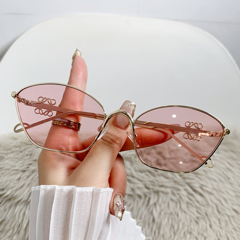 Women's fashionable Cat-Eye sunglasses with delicate metal frame Kalsten