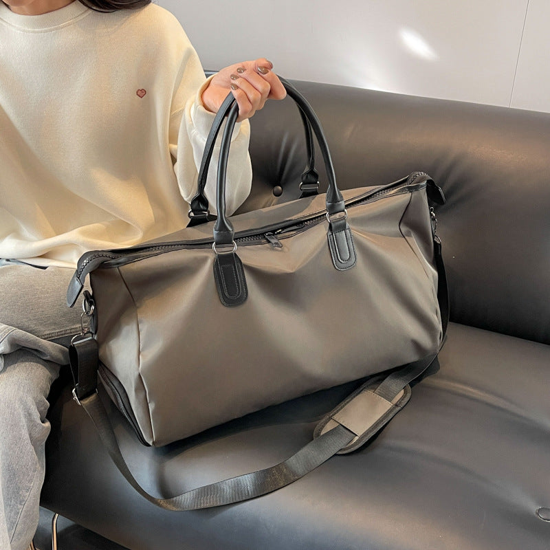 Elegantly Designed Travel Bag with Multifunctional Interior Compartments Kalsten