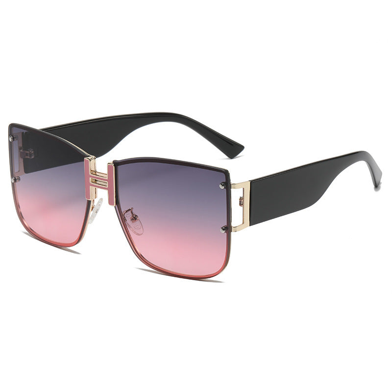 Ladies sunglasses in an elegant design with highly modern, organic lenses Kalsten