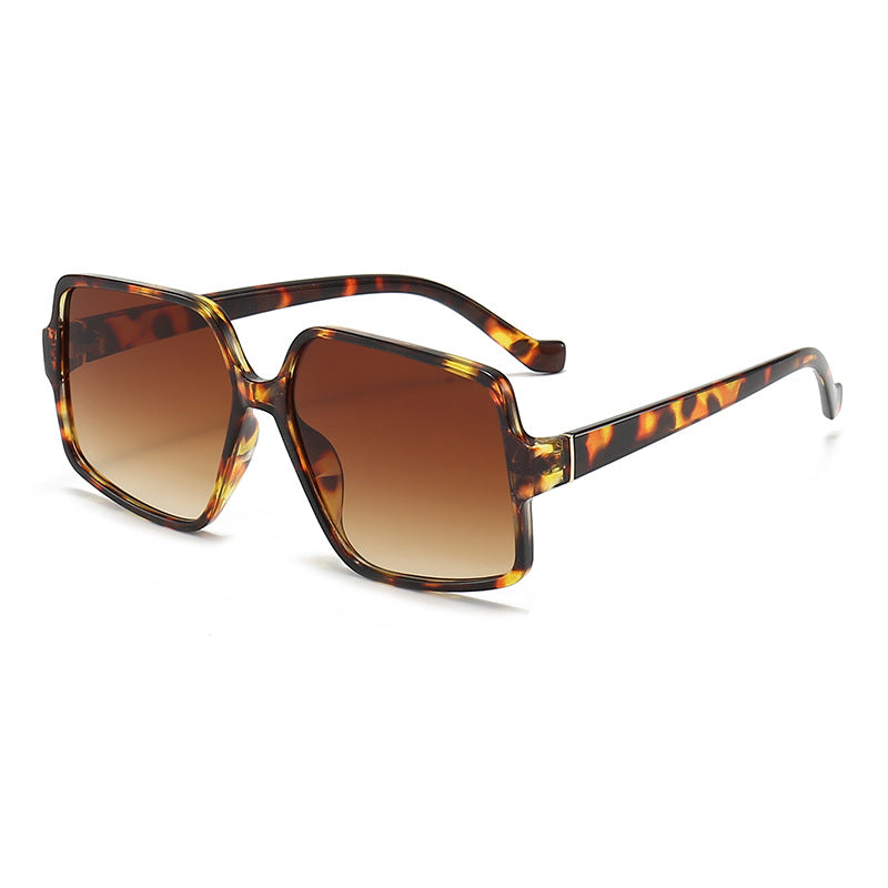 Women Stylish Sunglasses with Square Frame Kalsten