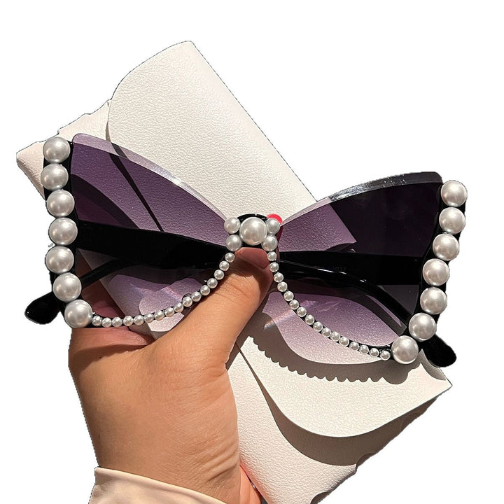 Women striking sunglasses with pearl decoration Kalsten