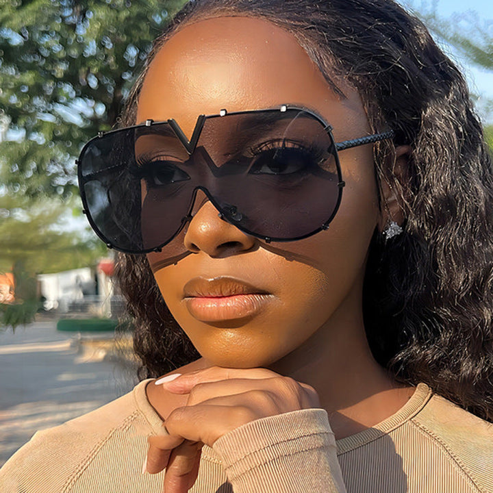 Women oversized safety glasses in modern design Kalsten