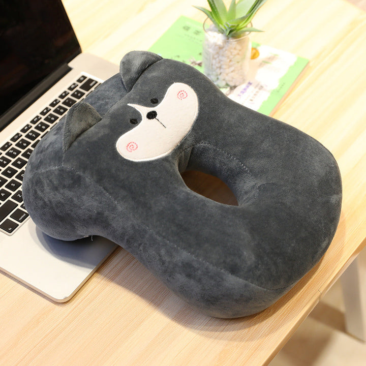Plush neck support pillow in carrot shape Kalsten