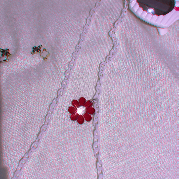 Fashionable chain strap with flower-shaped pendant Kalsten