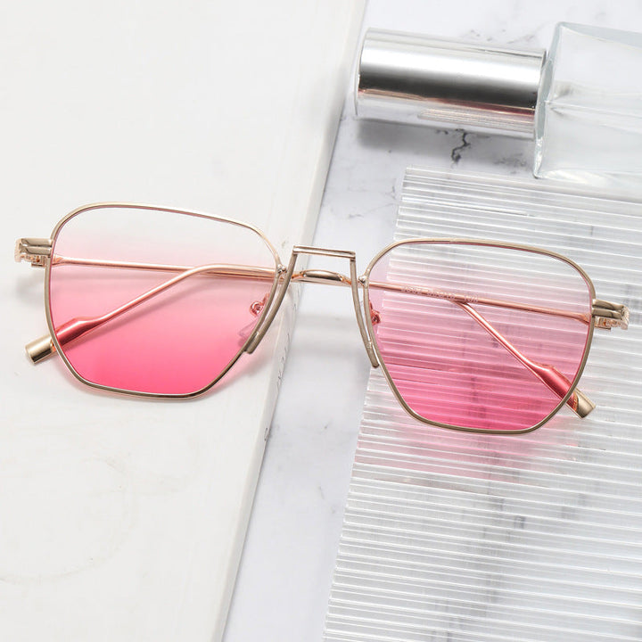 Women’s fashionable square glasses with minimalist frame structure Kalsten