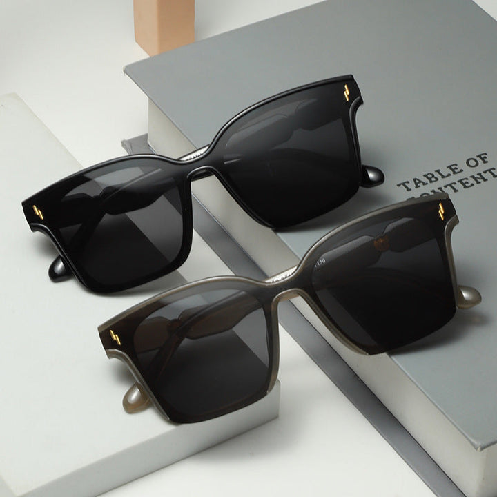 Women's Stylish Sunglasses with Stylish Frame Kalsten