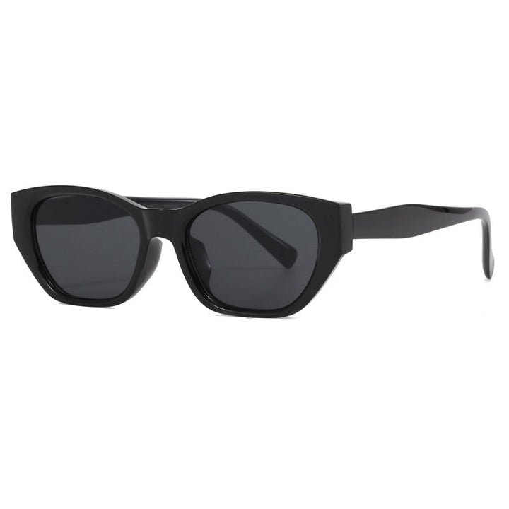 Women's futuristic cat-eye sunglasses with transparent frame and comfortable UV protection Kalsten