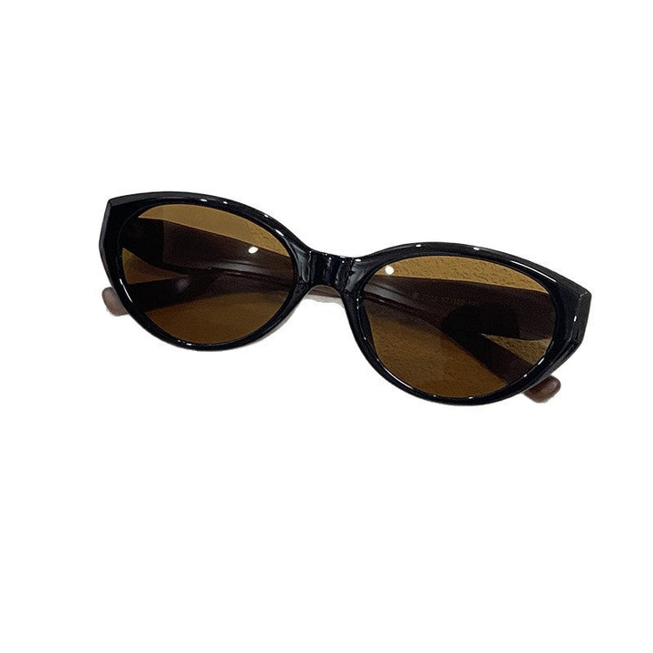Fashionable Cat-Eye Sunglasses for Stylish Outfits Kalsten