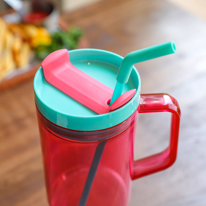 Ladies drinking cup with integrated filter and handle Kalsten