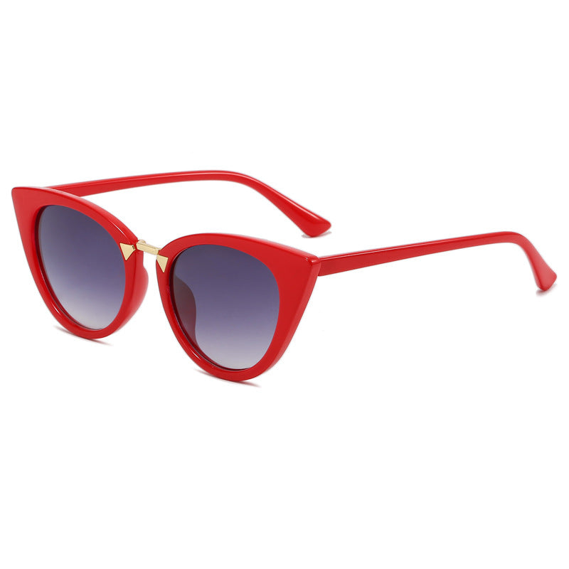 Ladies Cat-Eye Sunglasses with Elegant Golden Detail Kalsten