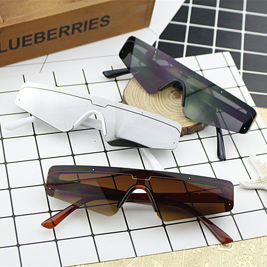 Ladies Sporty Oversized Sunglasses Kalsten