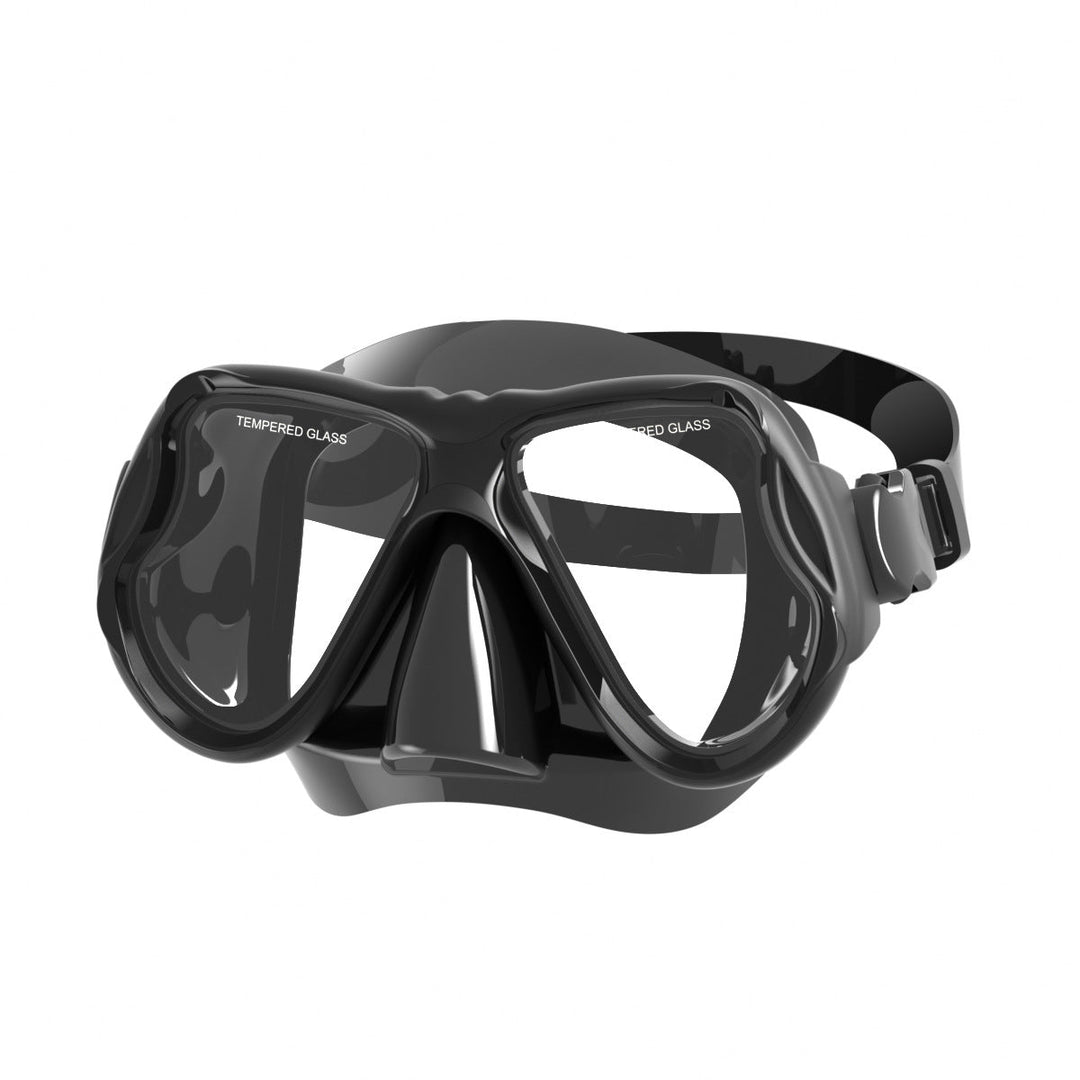 Diving mask with wide field of vision and impact-resistant design Kalsten