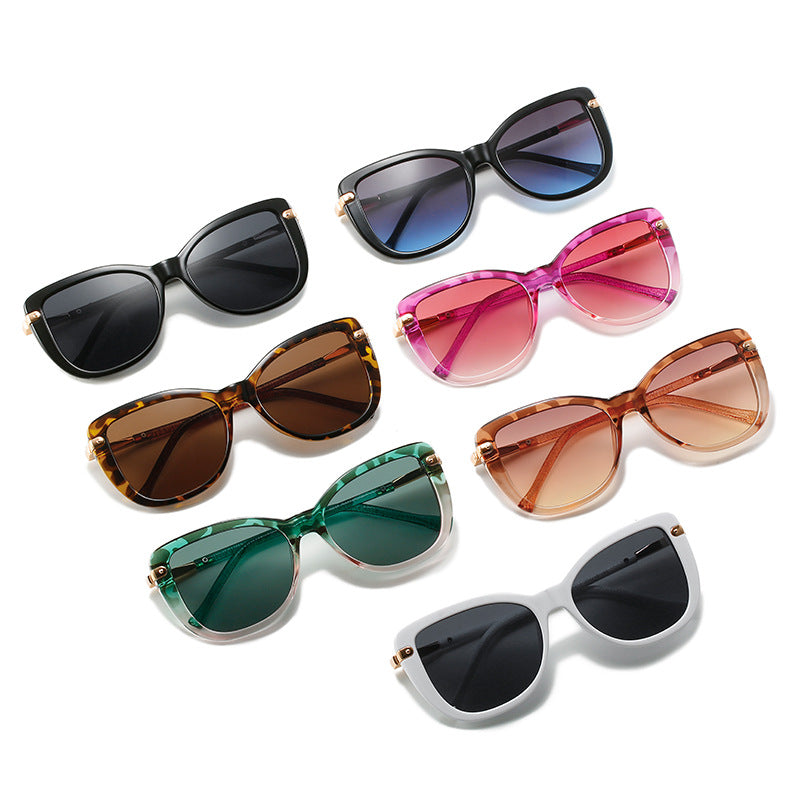 Women Fashion Cat Eye Sunglasses with Luxurious Frame Kalsten