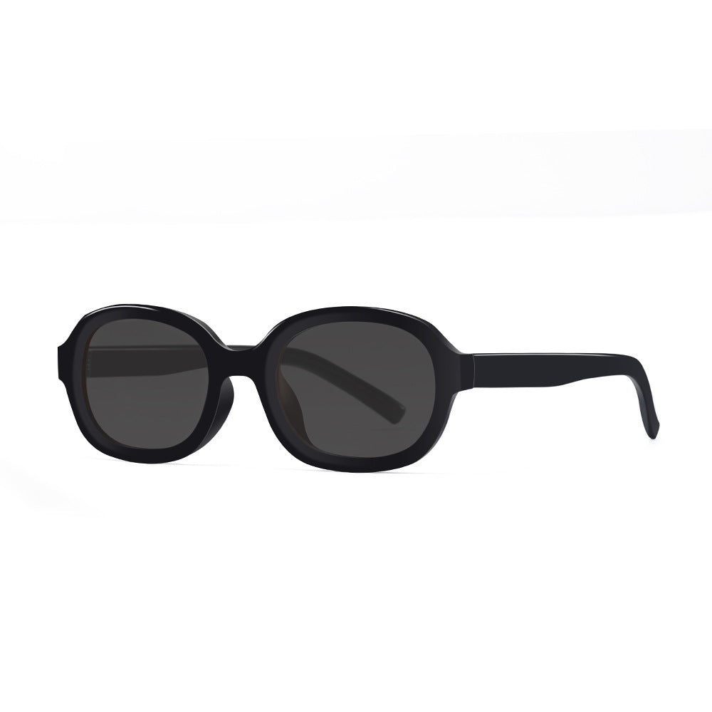 Women's stylish sunglasses in modern oval design Kalsten